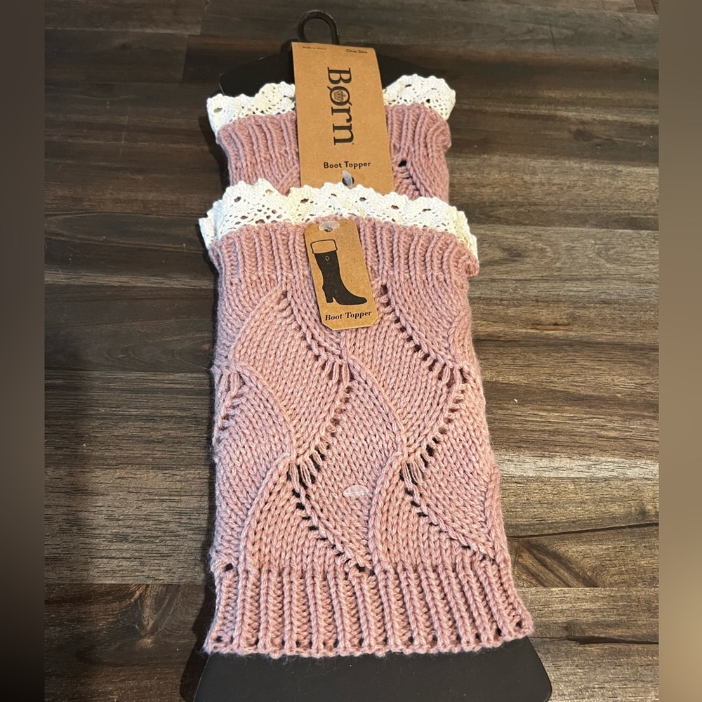 Born Boot Topper Mauve with Lace Trim